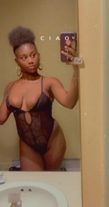 Lala 💖💖, 21  female escort, Buffalo