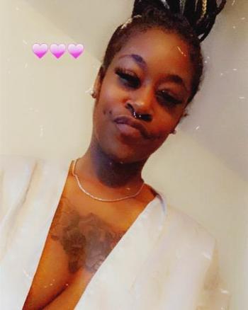 Erin, 30  female escort, Buffalo