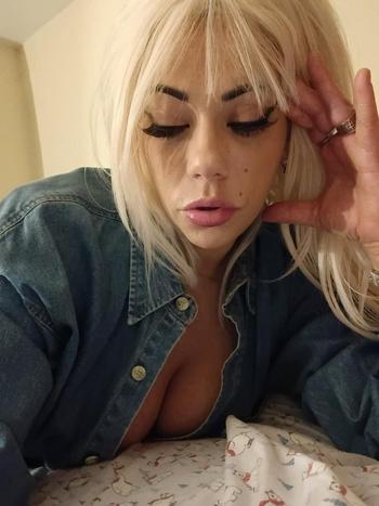 Layla, 38  female escort, Buffalo