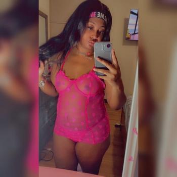 Skinny , 26  female escort, Buffalo