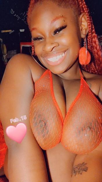 Kyrie, 26  female escort, Buffalo
