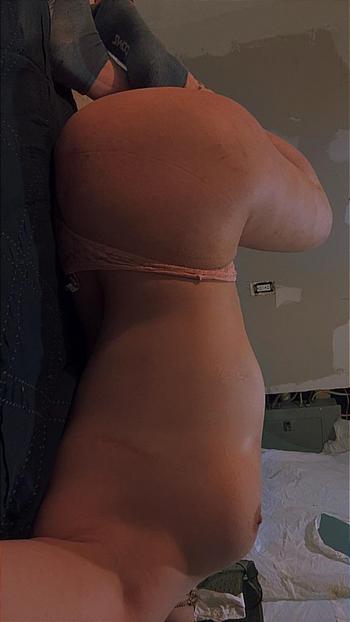 Lulu, 28  female escort, Buffalo