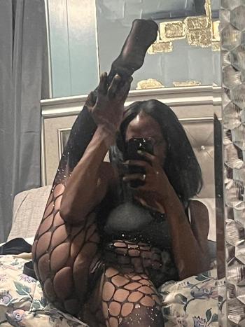 Hershey almond , 26  female escort, Buffalo