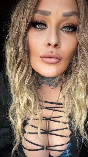 KAI, 36  female escort, Buffalo