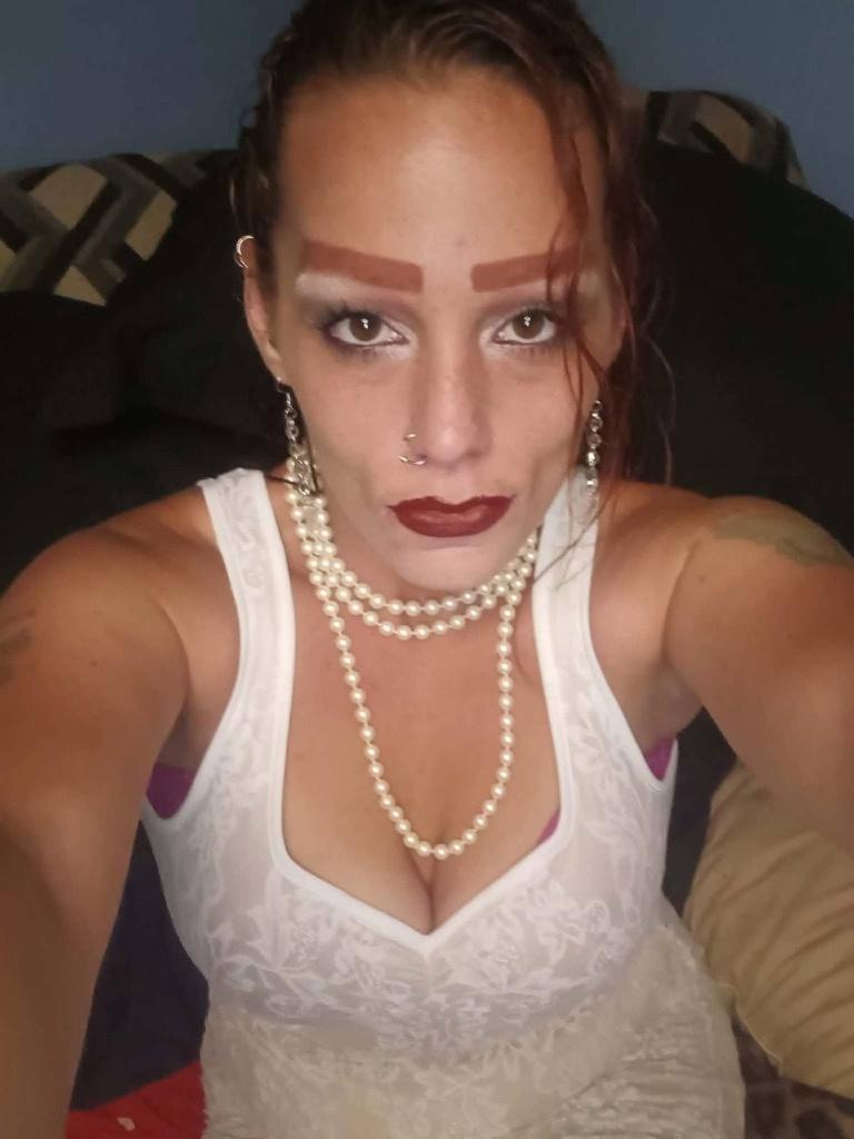 escort photo 10
